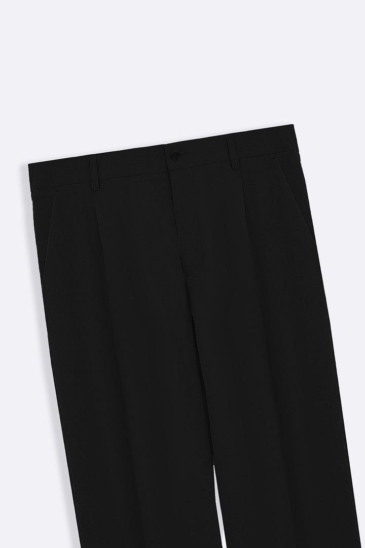 BLACK 3D PLEATED PANTS