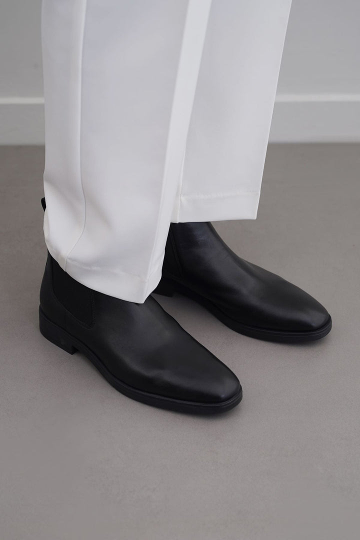BLACK CLASSIC LEATHER CHELSEAS