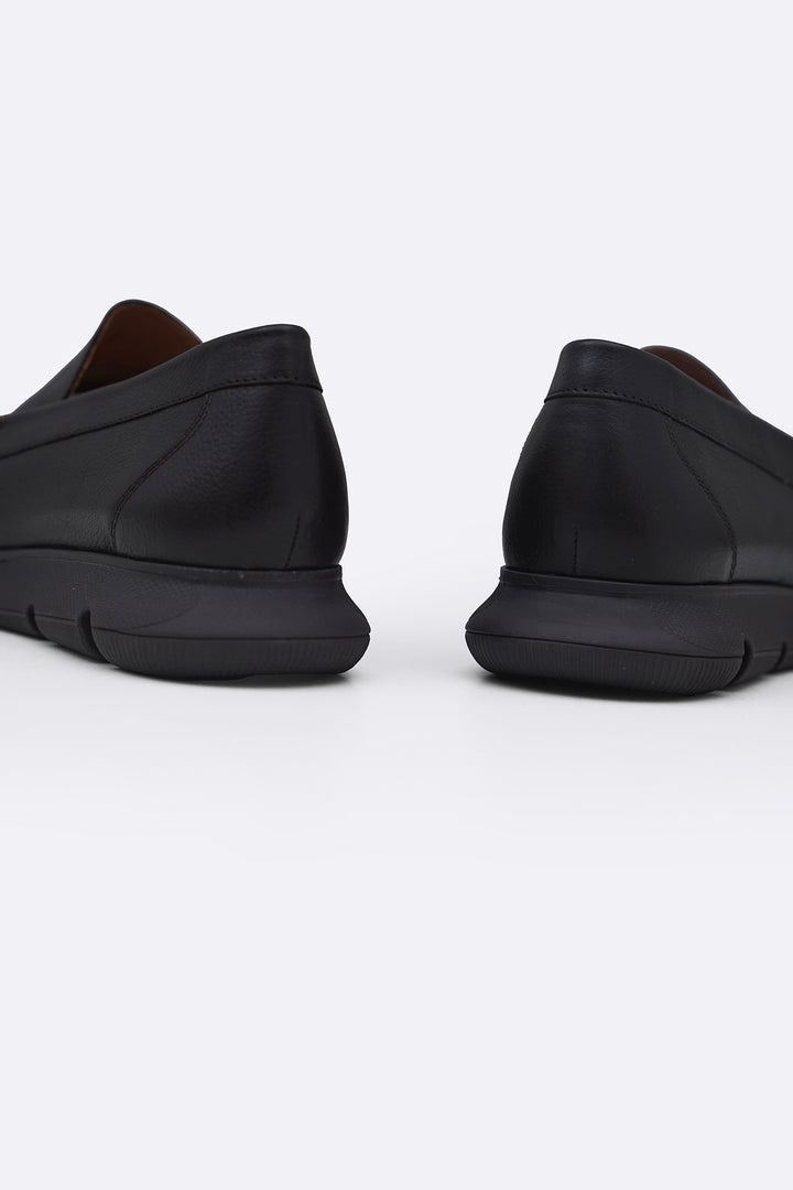 BLACK AIR-SOLE LEATHER LOAFERS