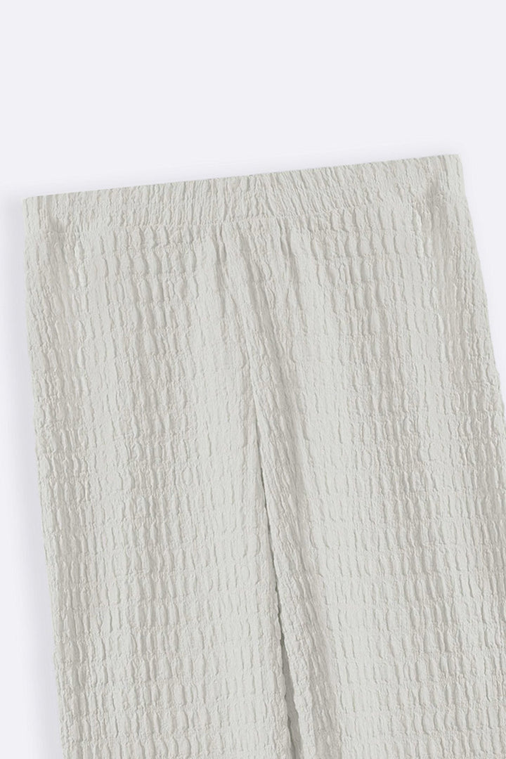 WHITE BUBBLE CRINKLE PANTS