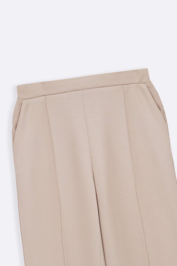 BEIGE STRAIGHT LOOSE TROUSERS