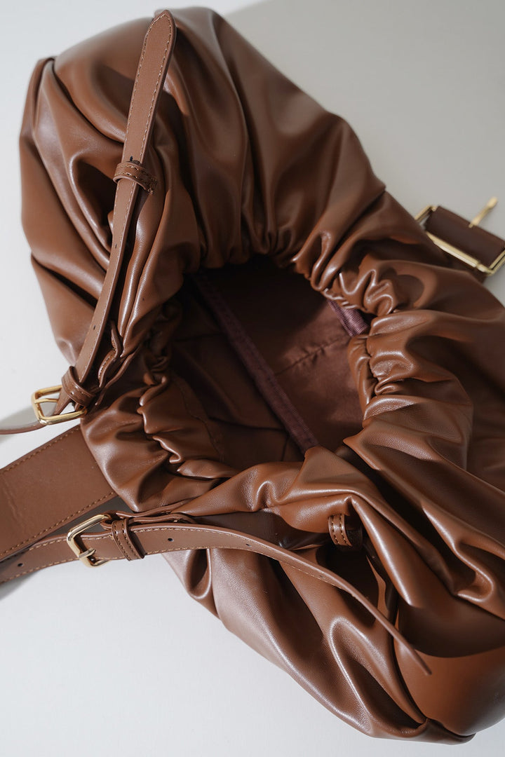 COFFEE CROISSANT SHOULDER BAG