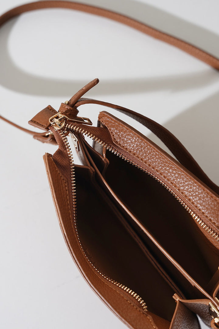 TAN BUTTER CROSSBODY BAG