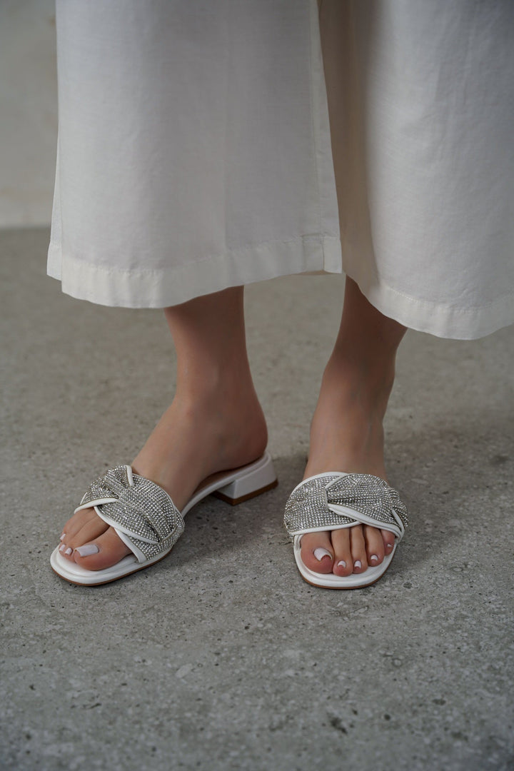 WHITE ZUMA BLOCK HEELS