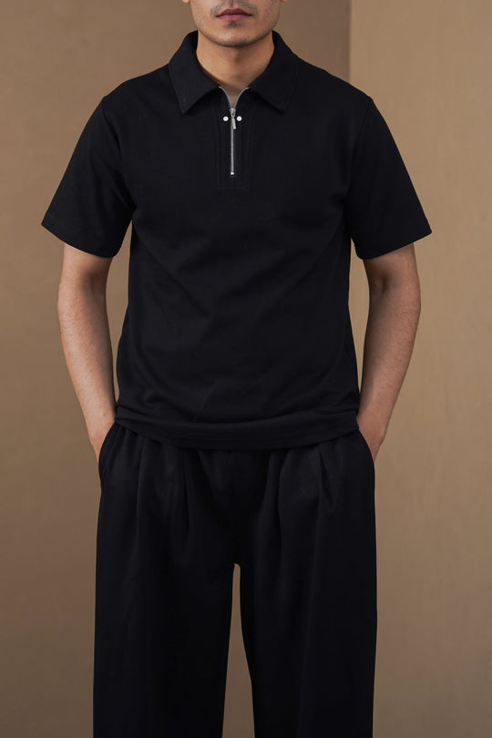 BLACK POLO SHIRT WITH ZIP