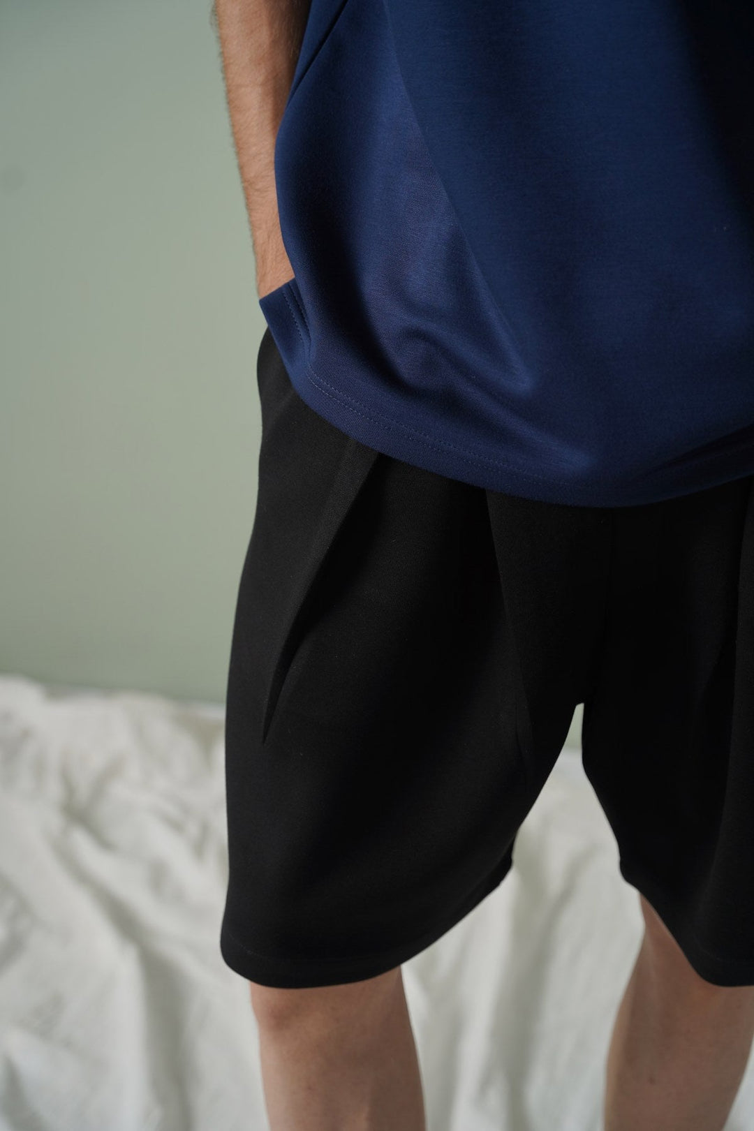 BLACK KNITTED EASY SHORTS