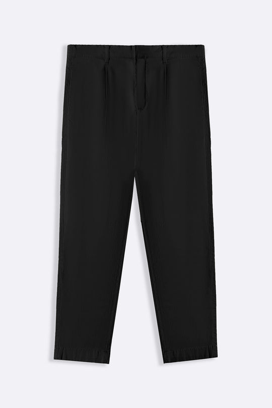 PLEATED CHINOS
