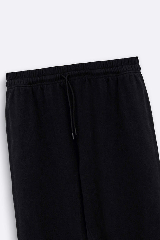 BLACK MINIMAL STRAIGHT LEG PANTS