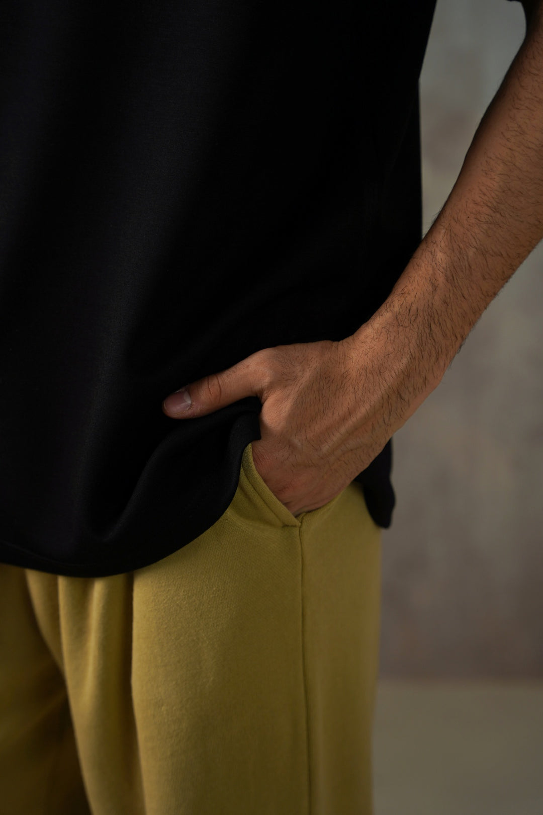MINIMAL STRAIGHT-LEG PANTS