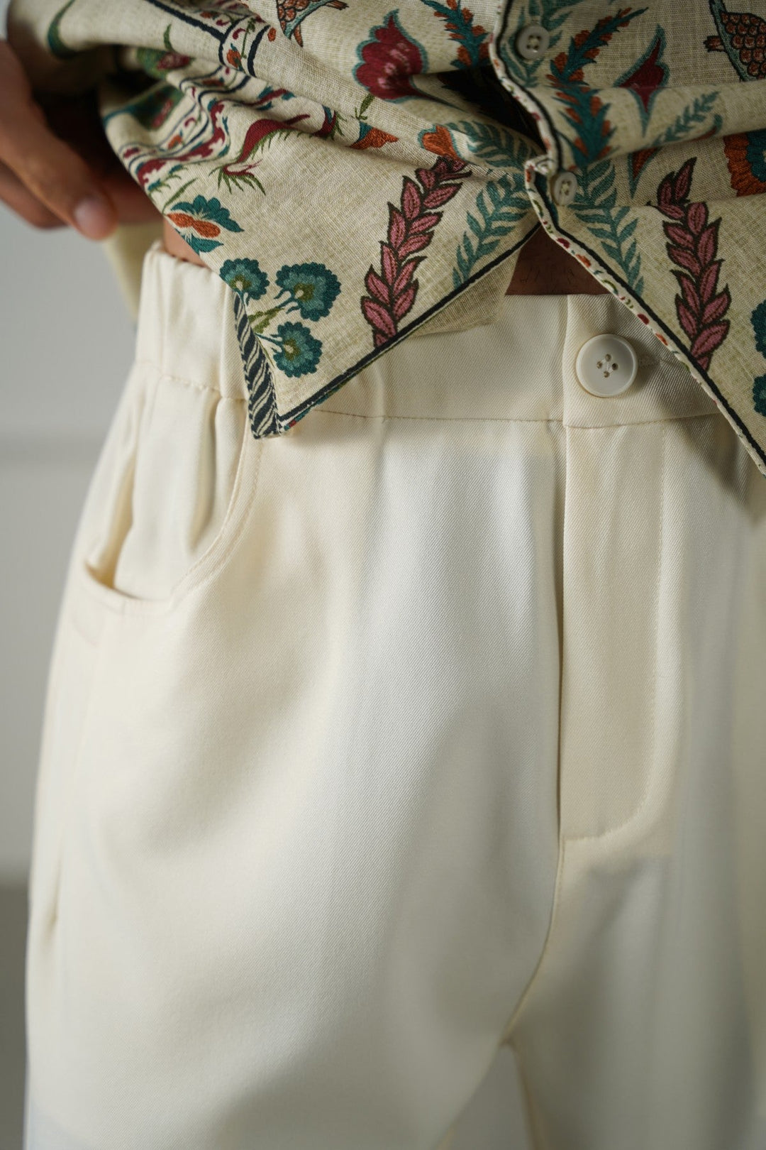 ECRU TWILL BAGGY PANTS