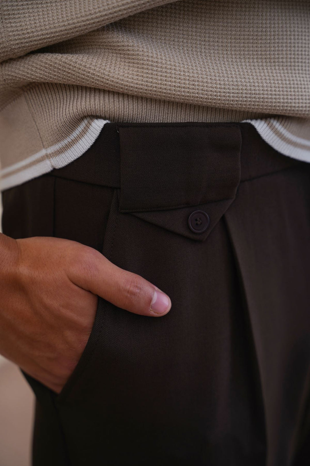 BROWN COIN POCKET DETAIL PANTS