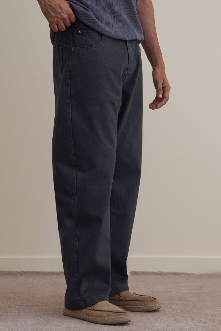 GREY TWILL BARREL JEANS