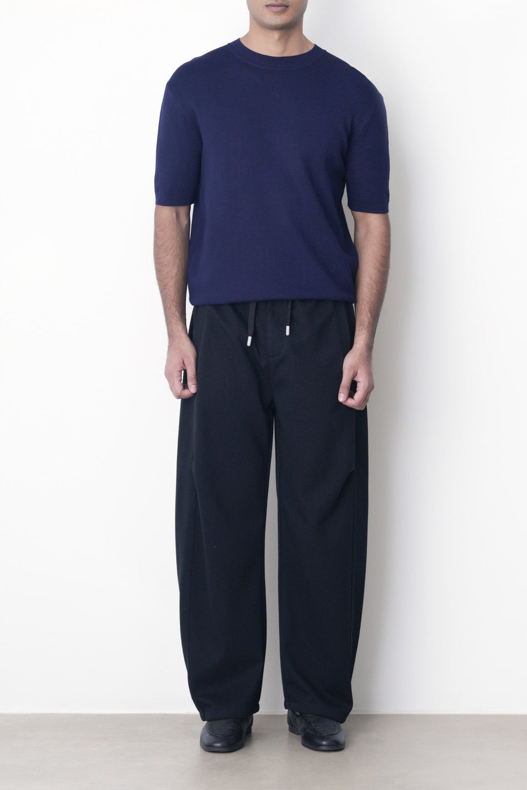 BLACK-PANELLED BARREL PANTS