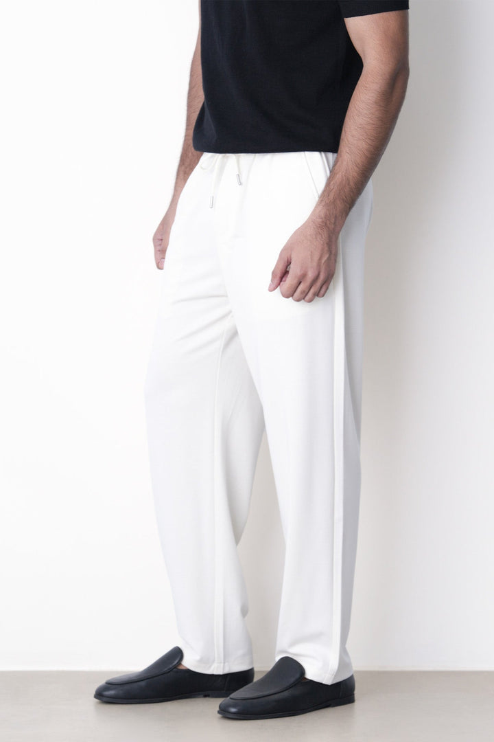 COMFORT STRAIGHT PANTS