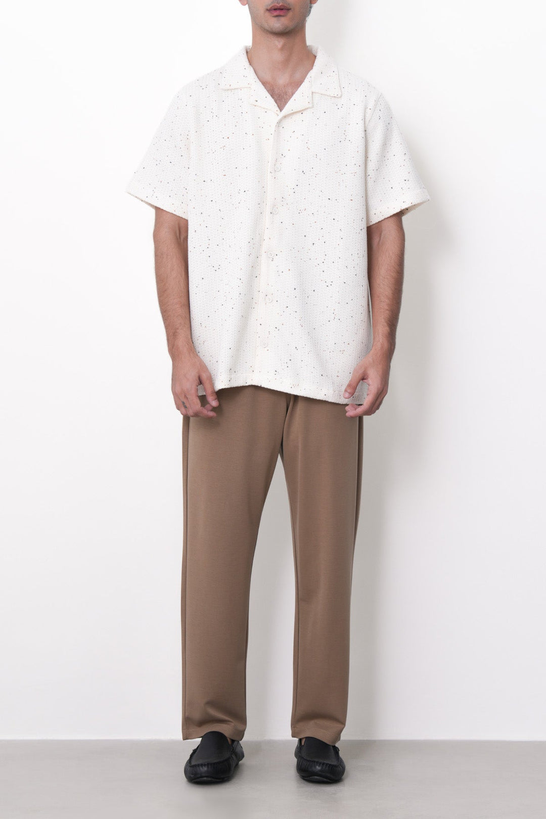 KHAKI-COMFORT STRAIGHT PANTS