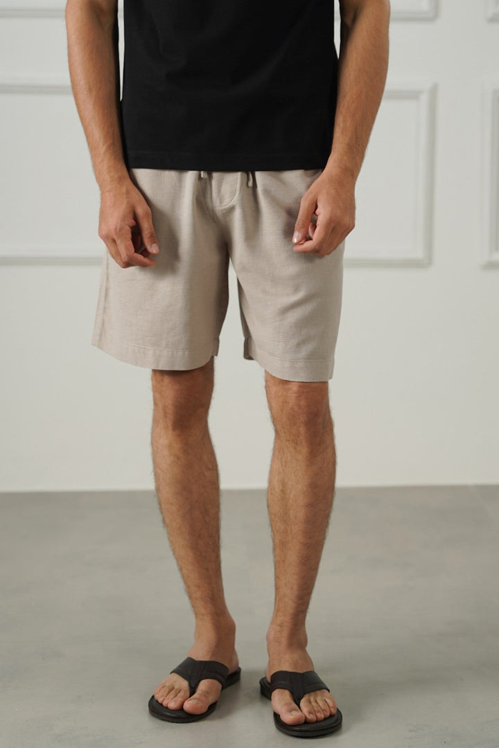 BEIGE HOLIDAY SHORTS