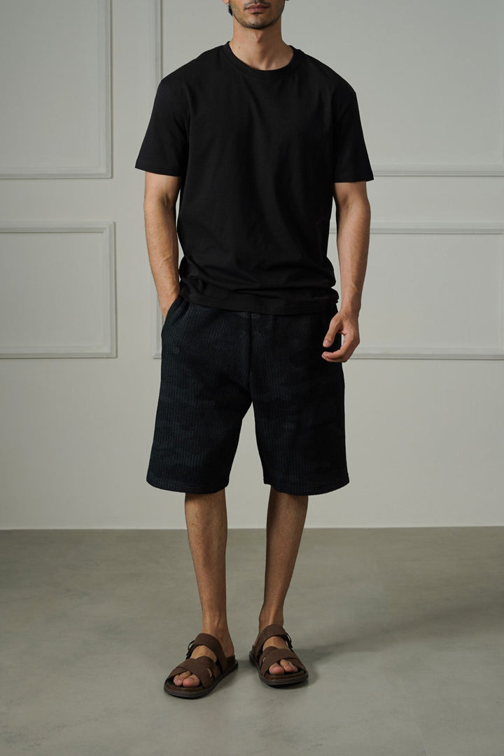 BLACK CAMO TEXTURED SHORTS