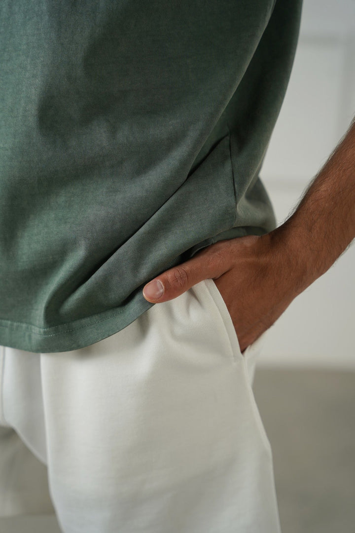 WHITE RELAXED SHORTS