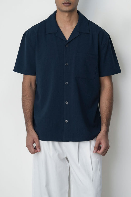 NAVY SEERSUCKER CAMP COLLAR SHIRT