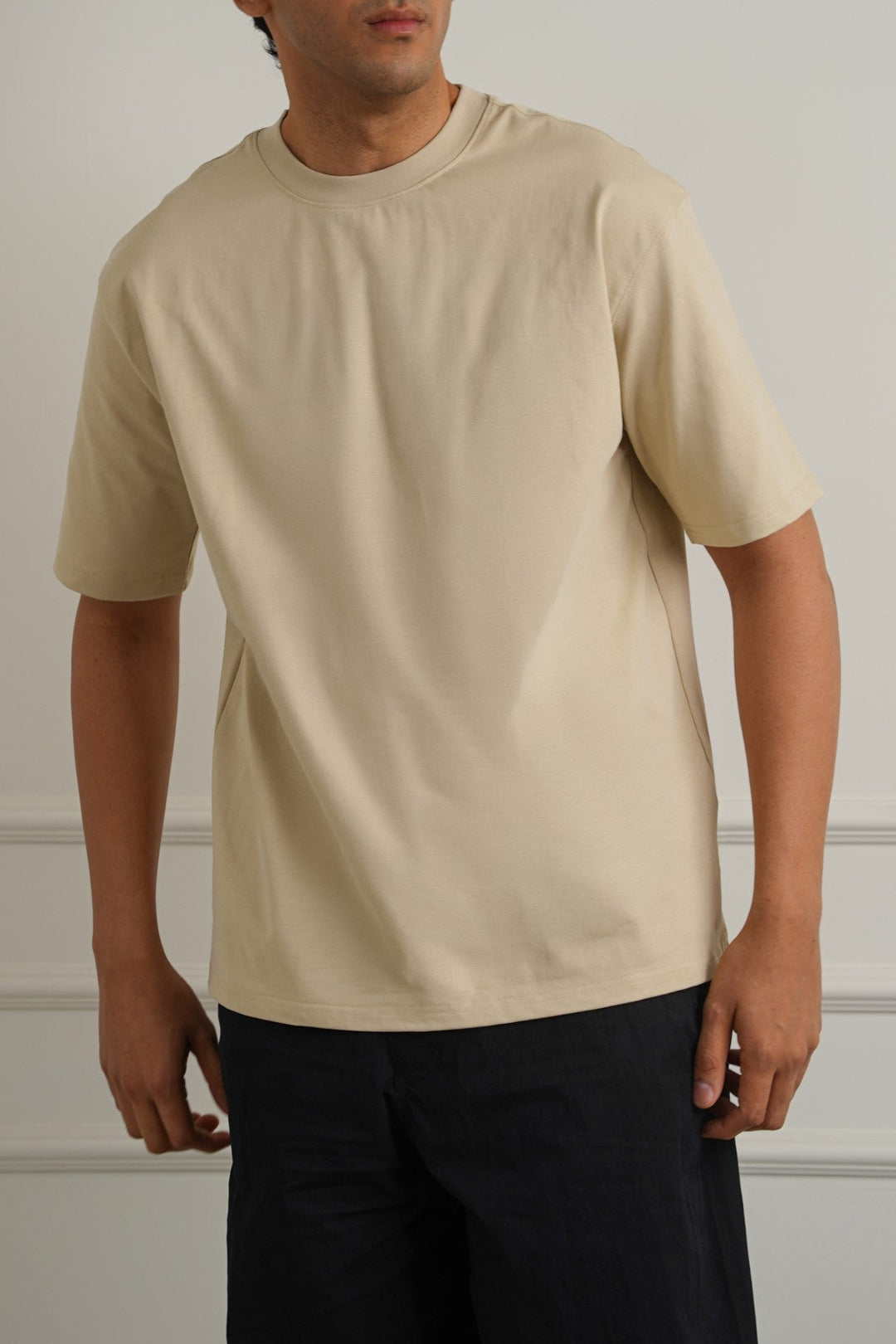 BEIGE EVERYDAY COMFORT TEE