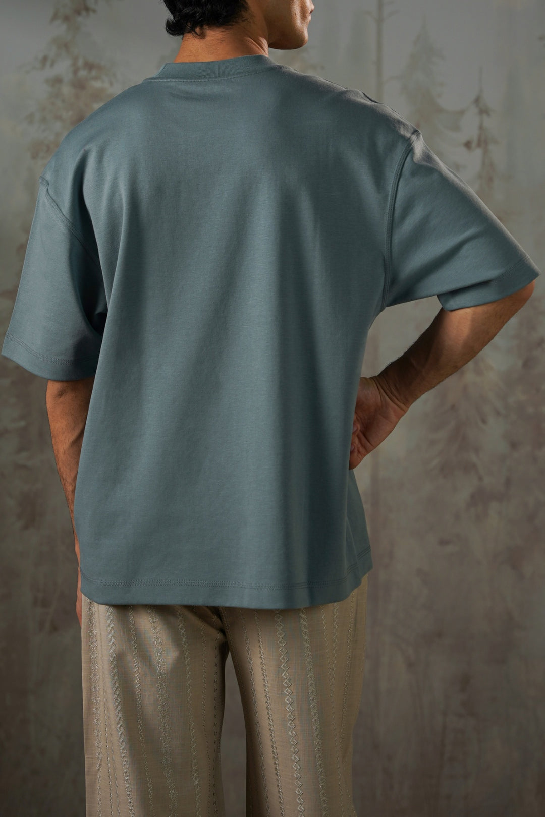 EVERYDAY TEE