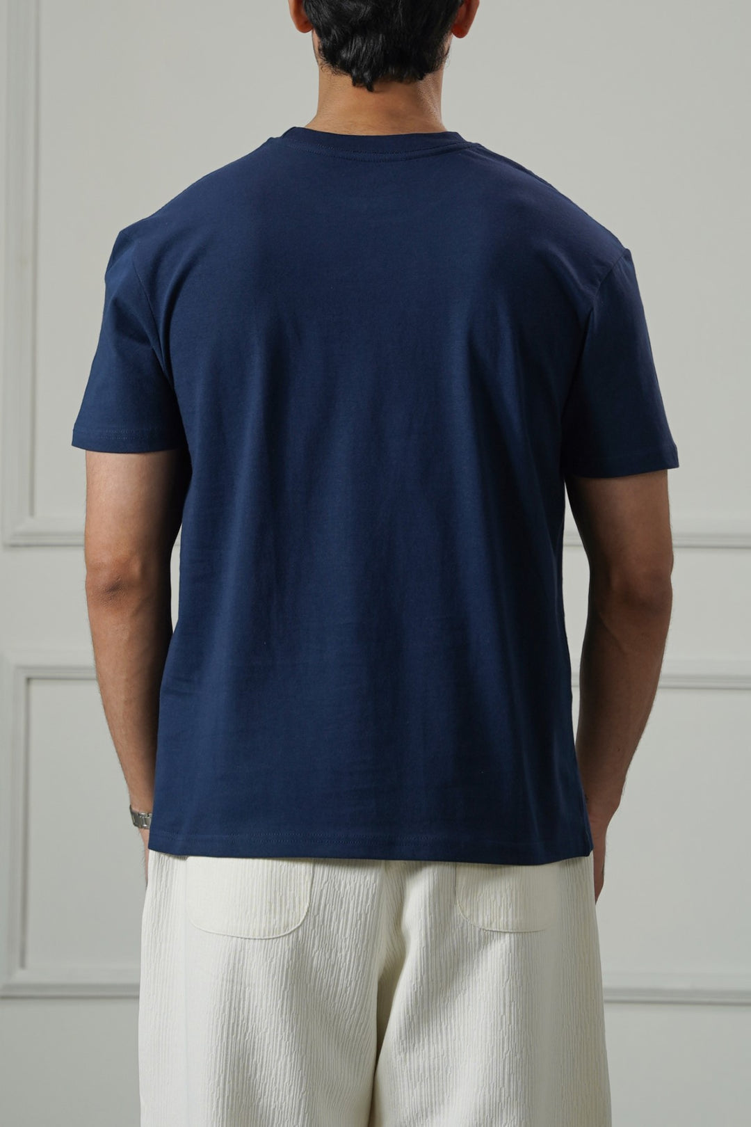 ESSENTIAL CREW NECK TEE