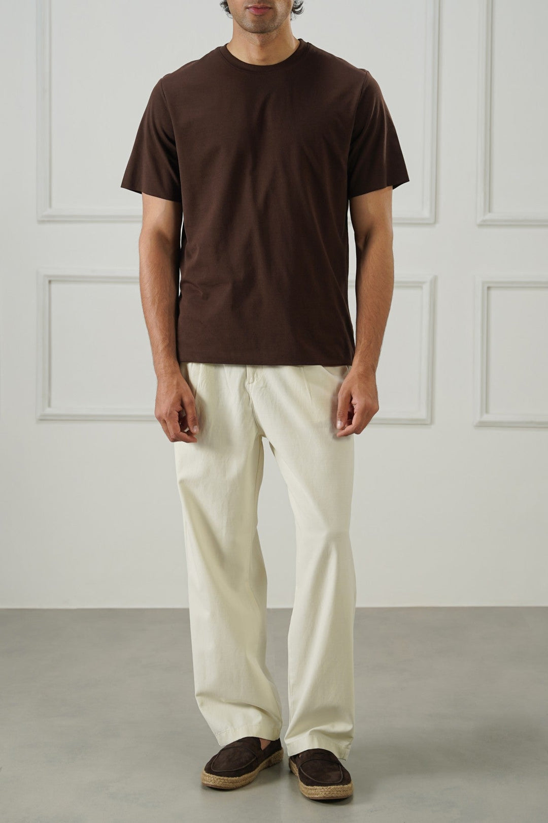 BROWN SEAMLESS DOUBLE-LAYERED TEE