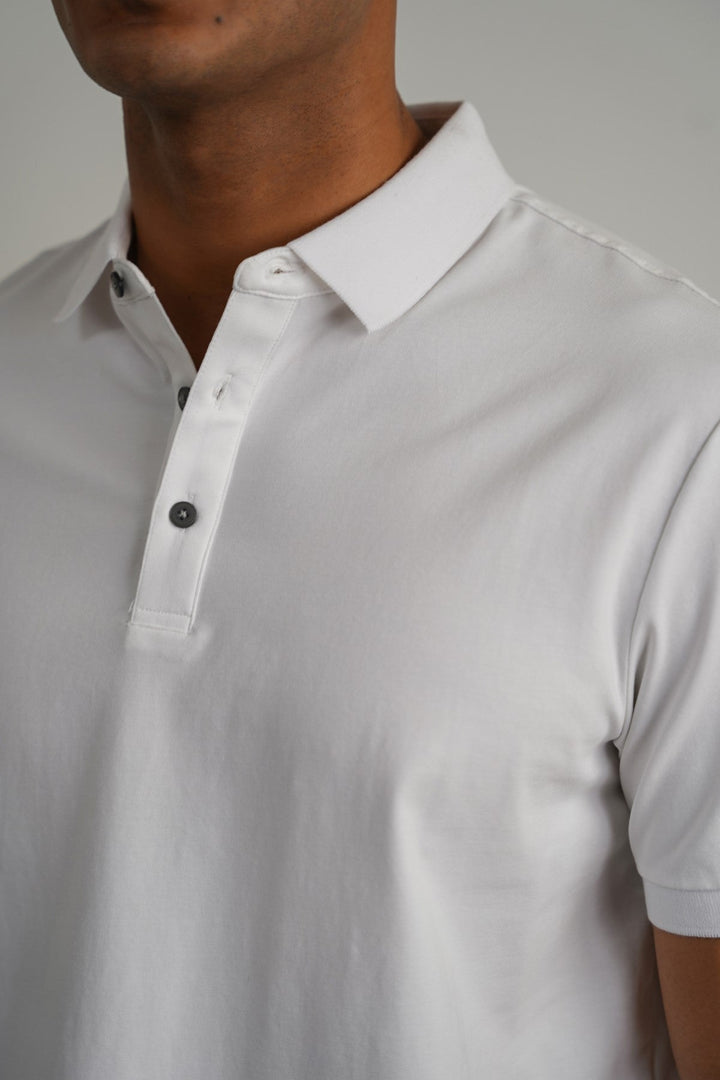 WHITE PERFORMANCE POLO