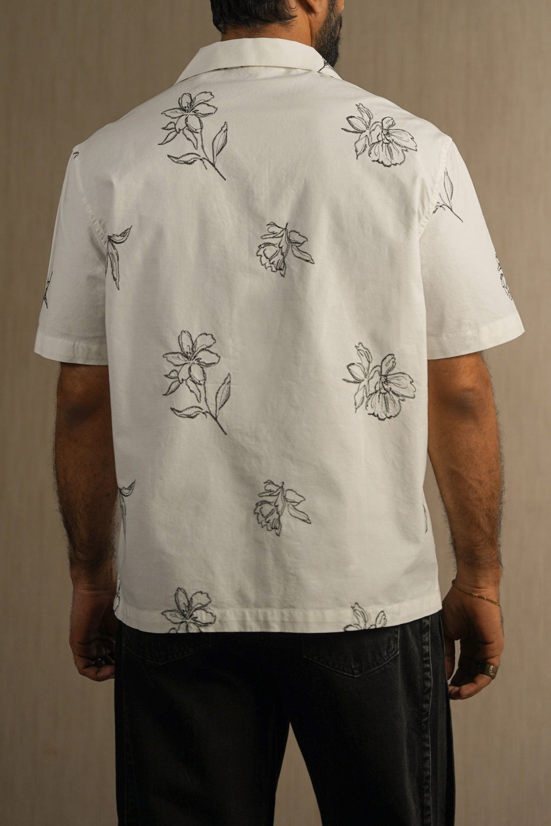 OFF WHITE FLORAL EMBROIDERED SAFARI