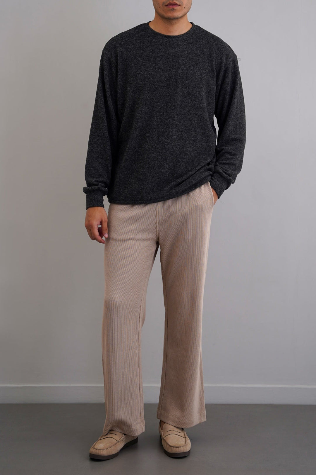 CHARCOAL BASIC SWEATSHIRTS