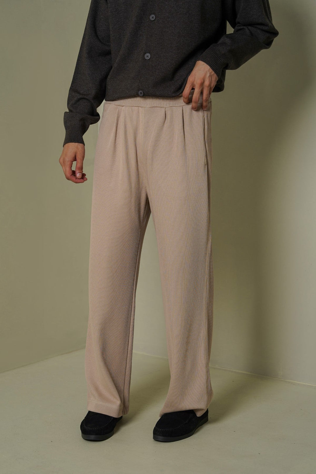 BEIGE KNITTED LOOSE PANTS