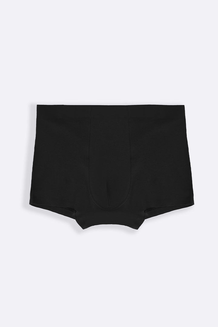 BLACK SEAMLESS BOXERS