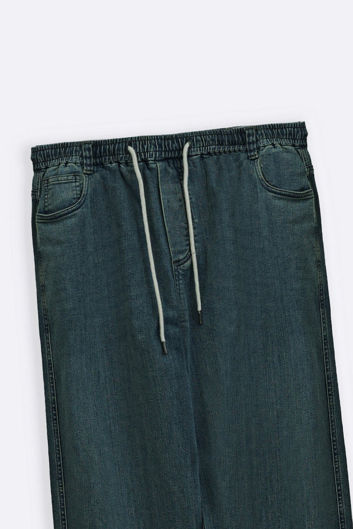 LIGHT BLUE RELAXED JEANS