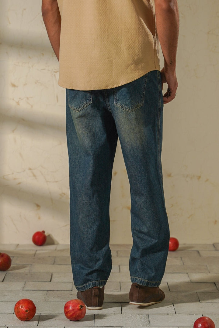 LIGHT BLUE RELAXED JEANS