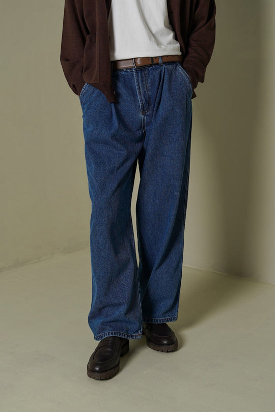 BLUE 3D PLEAT DENIM PANTS
