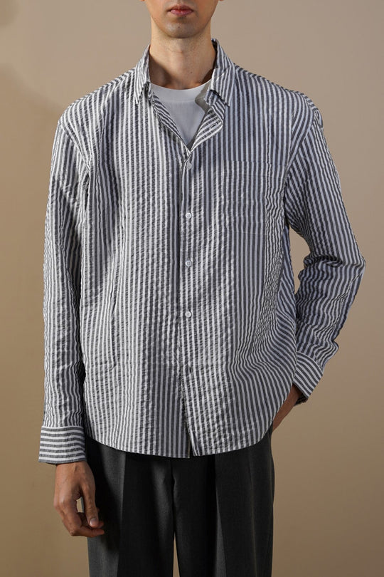 BLACK SEERSUCKER FLOWY SHIRT