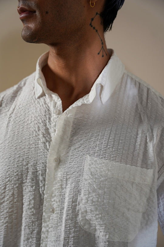 WHITE SEERSUCKER FLOWY SHIRT