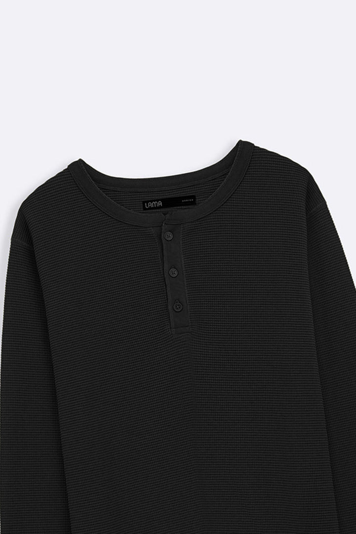 BLACK WAFFLE KNIT T-SHIRT
