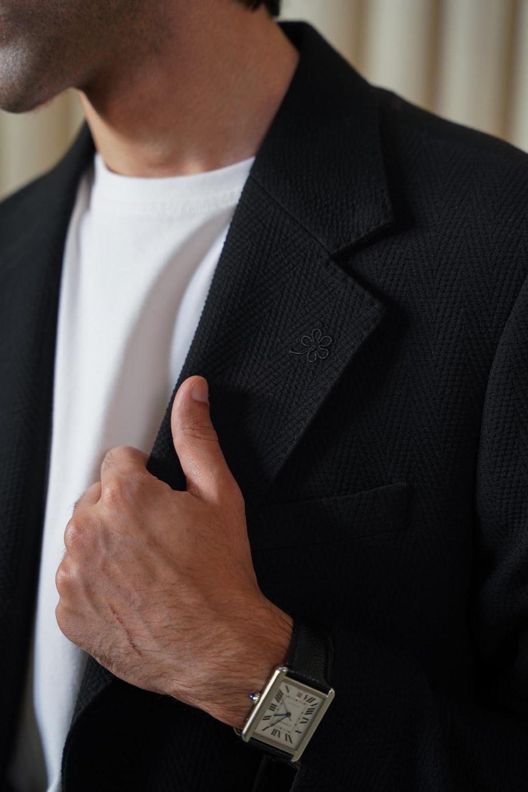 BLACK SMART TWO-BUTTON BLAZER