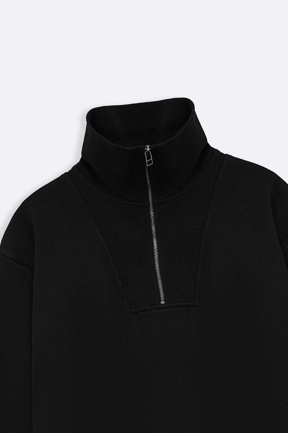 BLACK FIELD DAY SWEATSHIRT