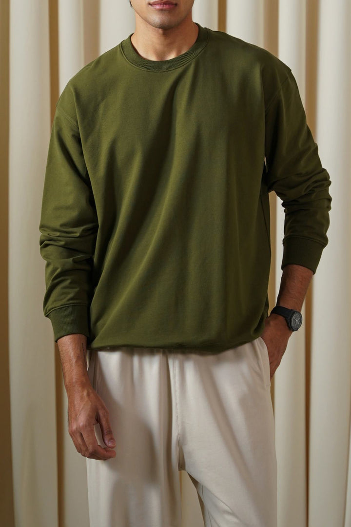 OLIVE CLASSIC SWEATSHIRT