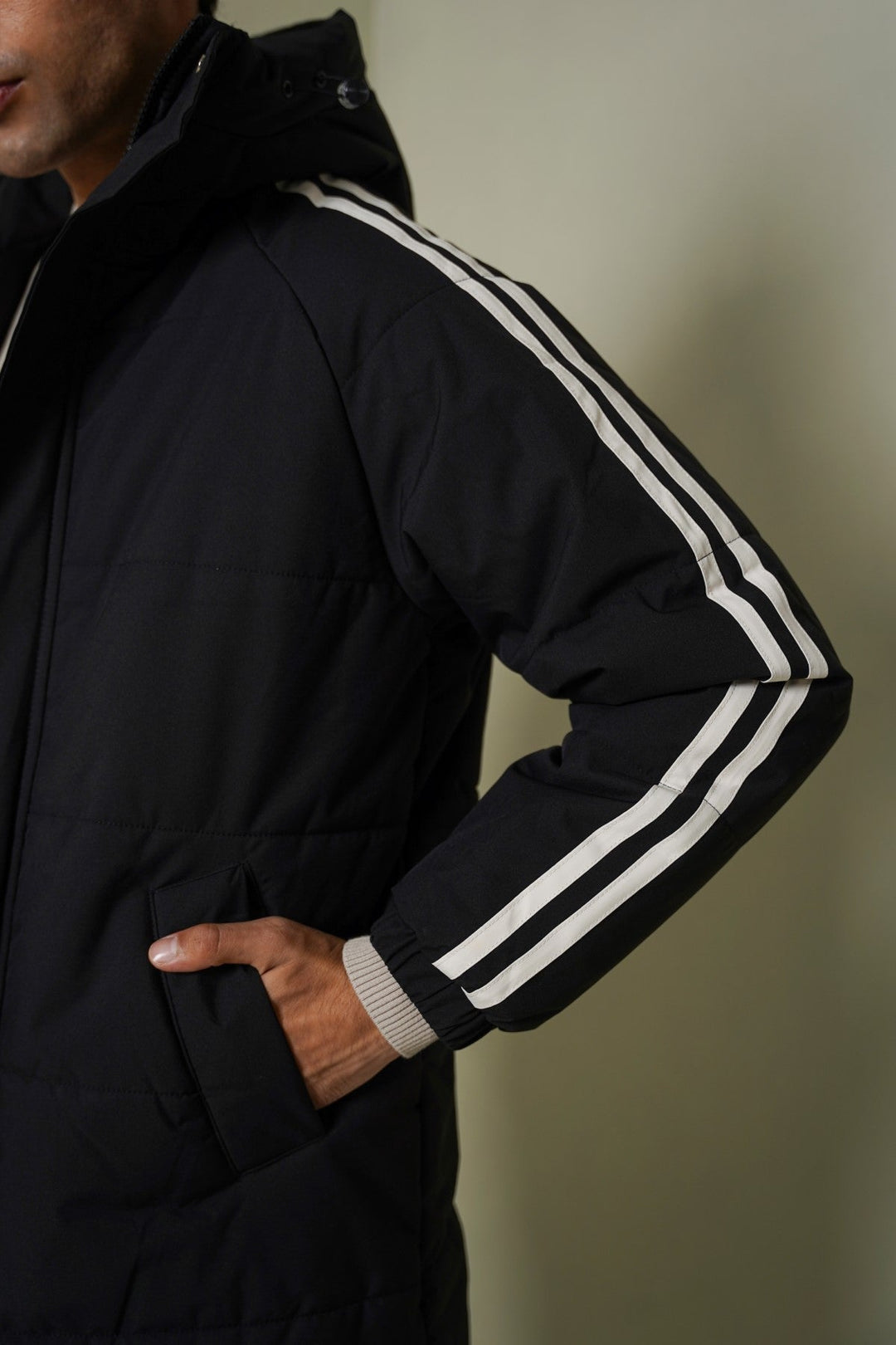 BLACK PUFFER COAT