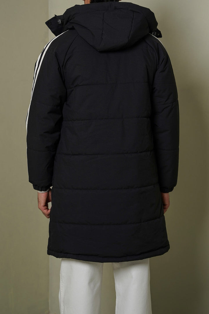 BLACK PUFFER COAT