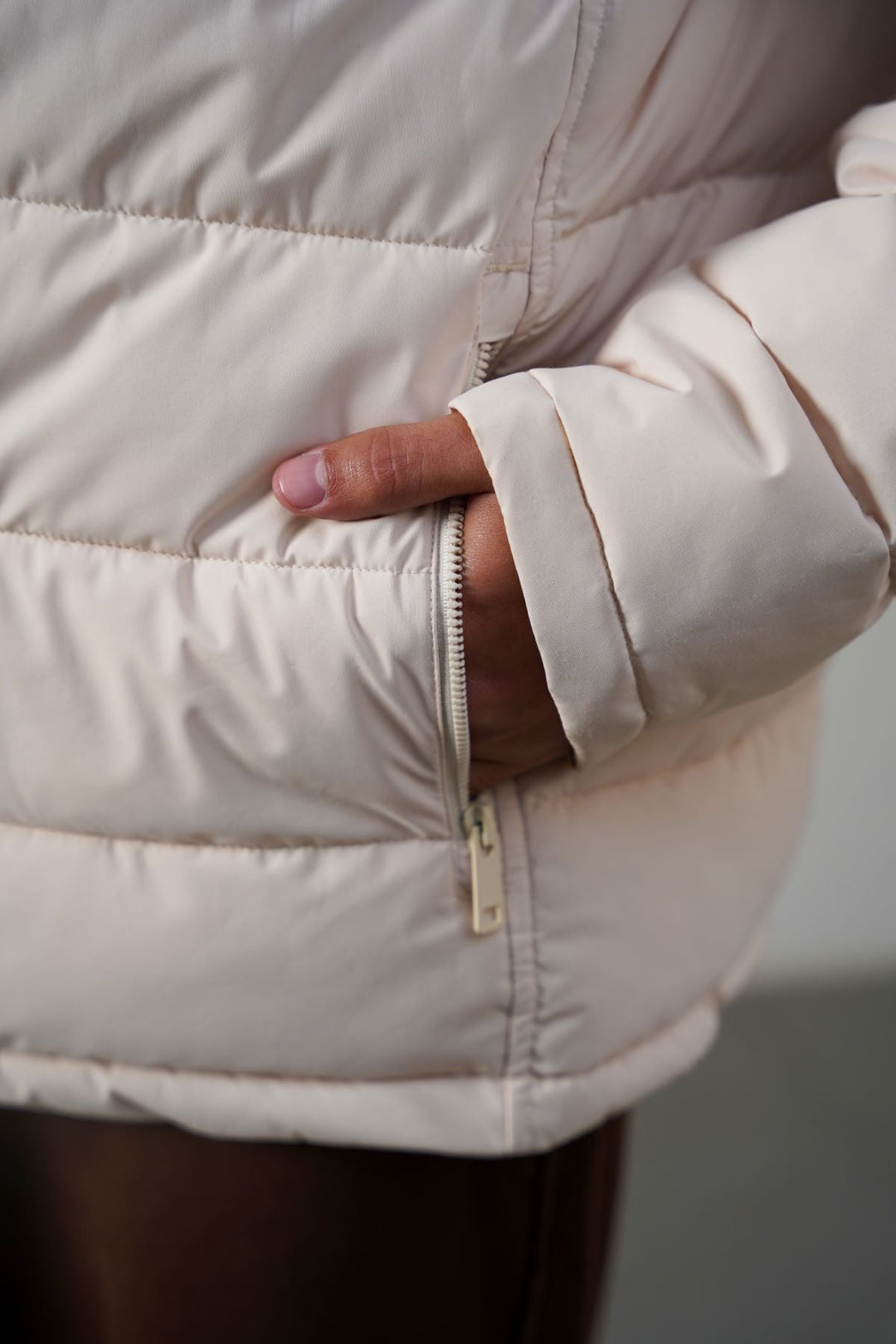BEIGE EVERYDAY PUFFER JACKET