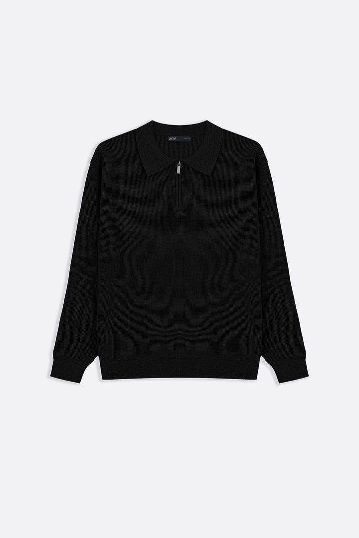 BLACK CLASSIC COLLAR SWEATER
