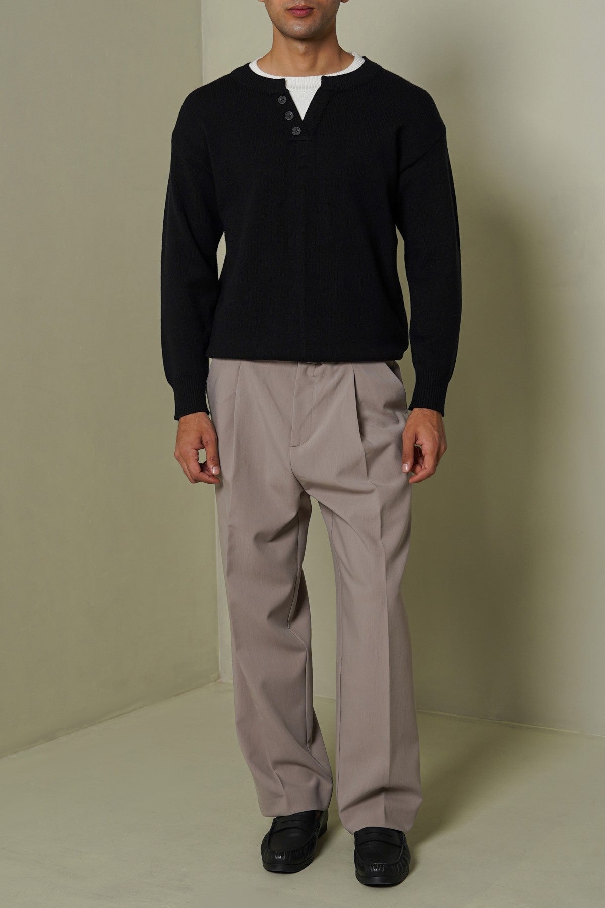 CAMPUS HENLEY SWEATER – LAMA GLOBAL