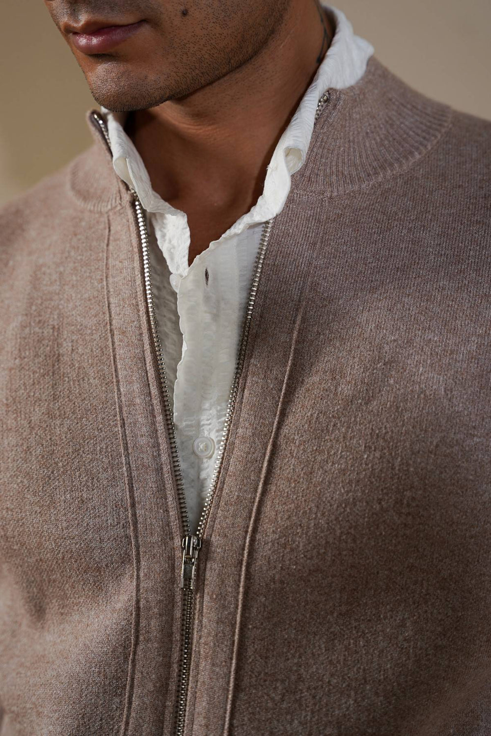 DUSTY BEIGE ZIP-UP CARDIGAN