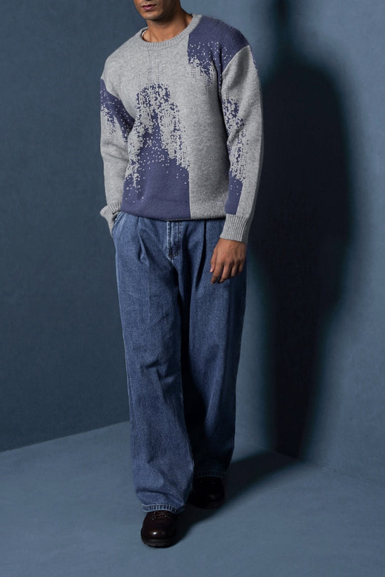 LIGHT GREY ABSTRACT SWEATER