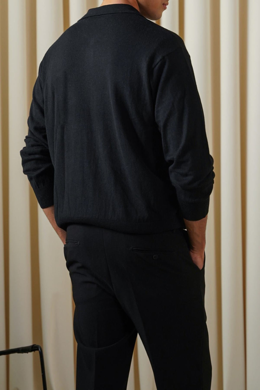 BLACK CLASSIC CARDIGAN