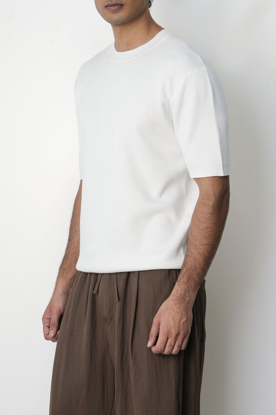 WHITE CLASSIC CREW TEE